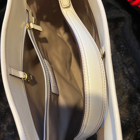 💯 Authentic Coach Handbag - Picture 8 of 9